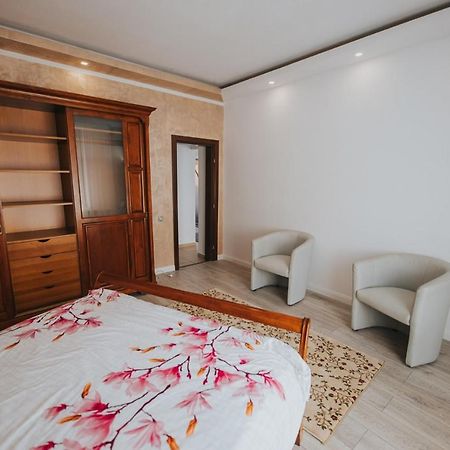 Hotel Endlich Zuhause Sibiu Esterno foto