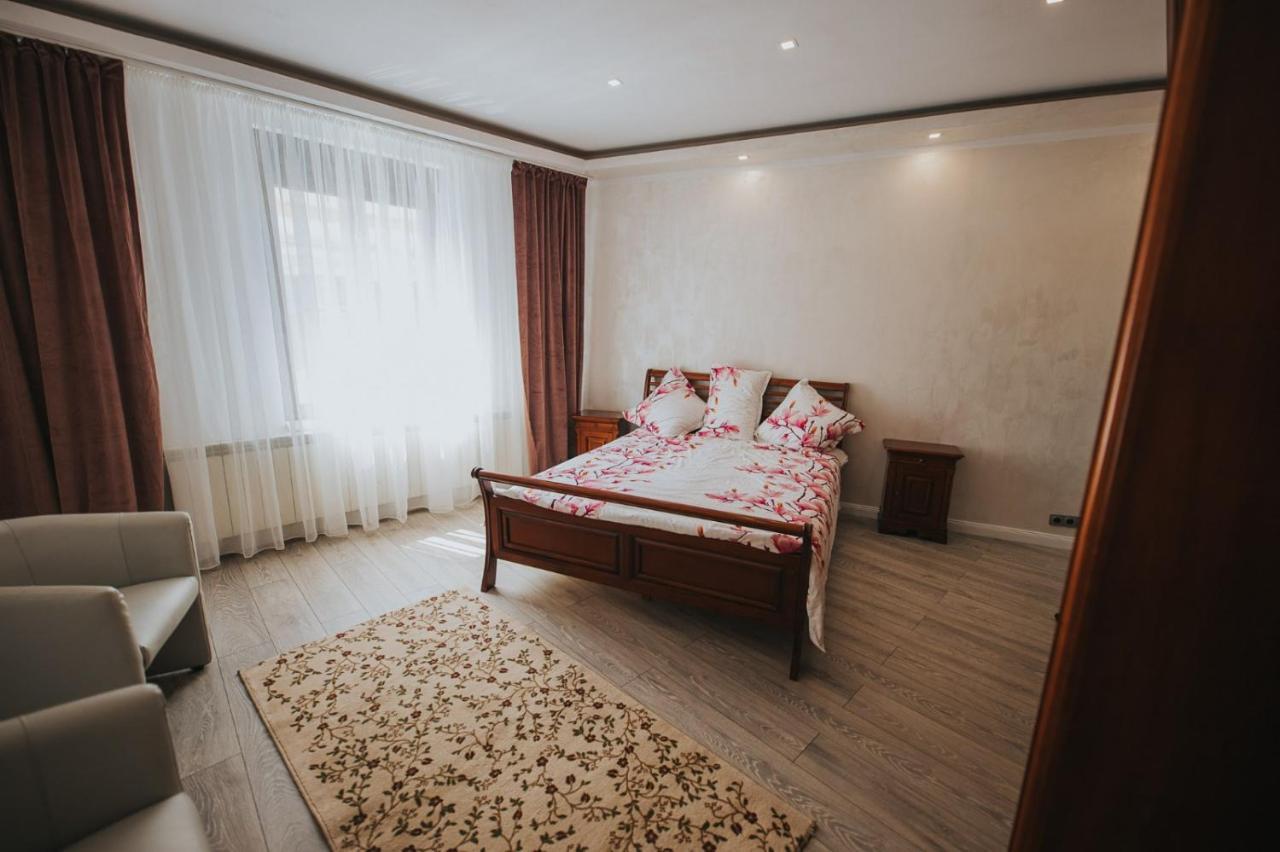 Hotel Endlich Zuhause Sibiu Esterno foto
